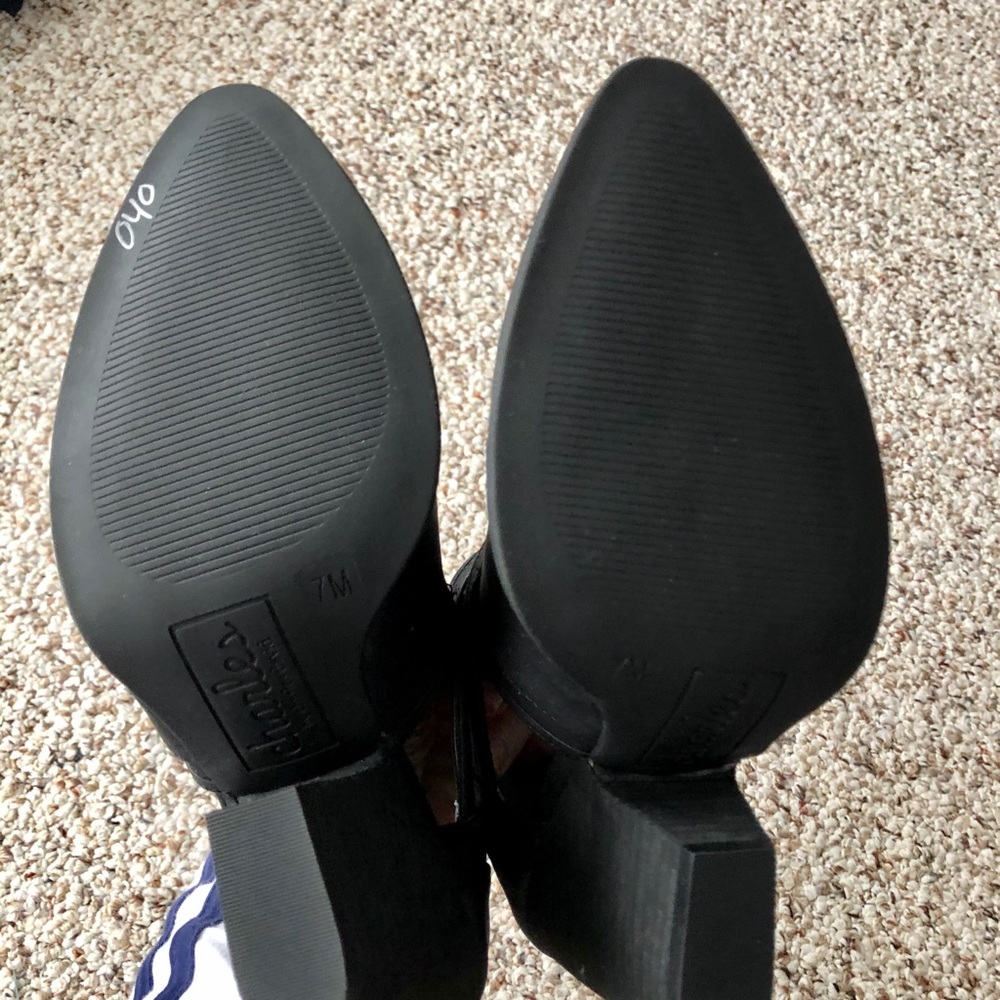 Charles by Charles David cut out booties - Picture 6 of 6